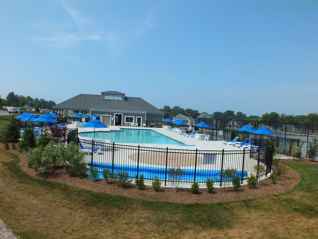 Sandbanks Summer Village Cherry Valley Exterior photo