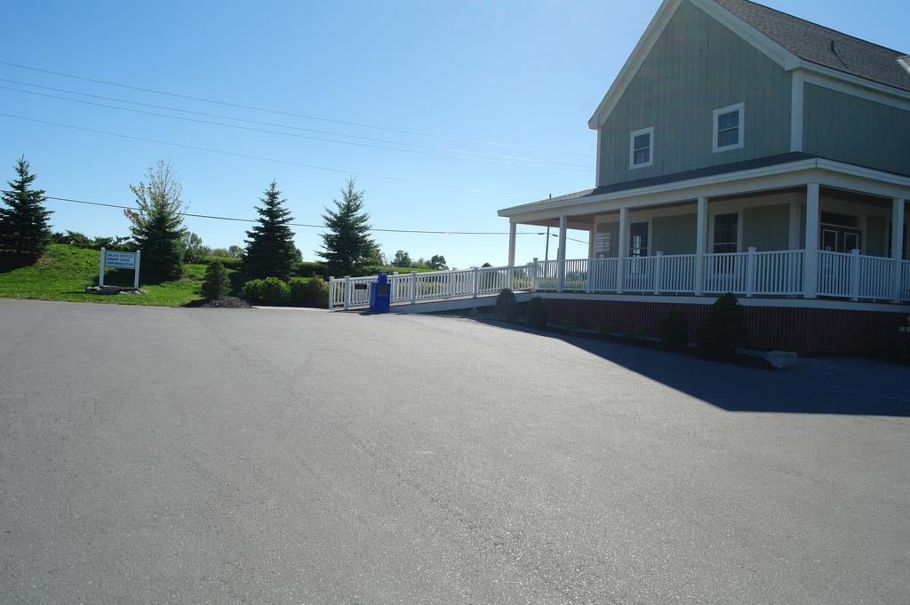 Sandbanks Summer Village Cherry Valley Exterior photo