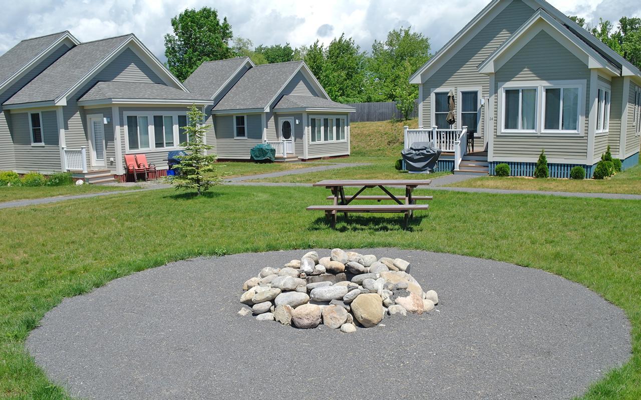 Sandbanks Summer Village Cherry Valley Exterior photo